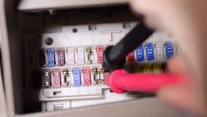Detecting constantly powered circuits